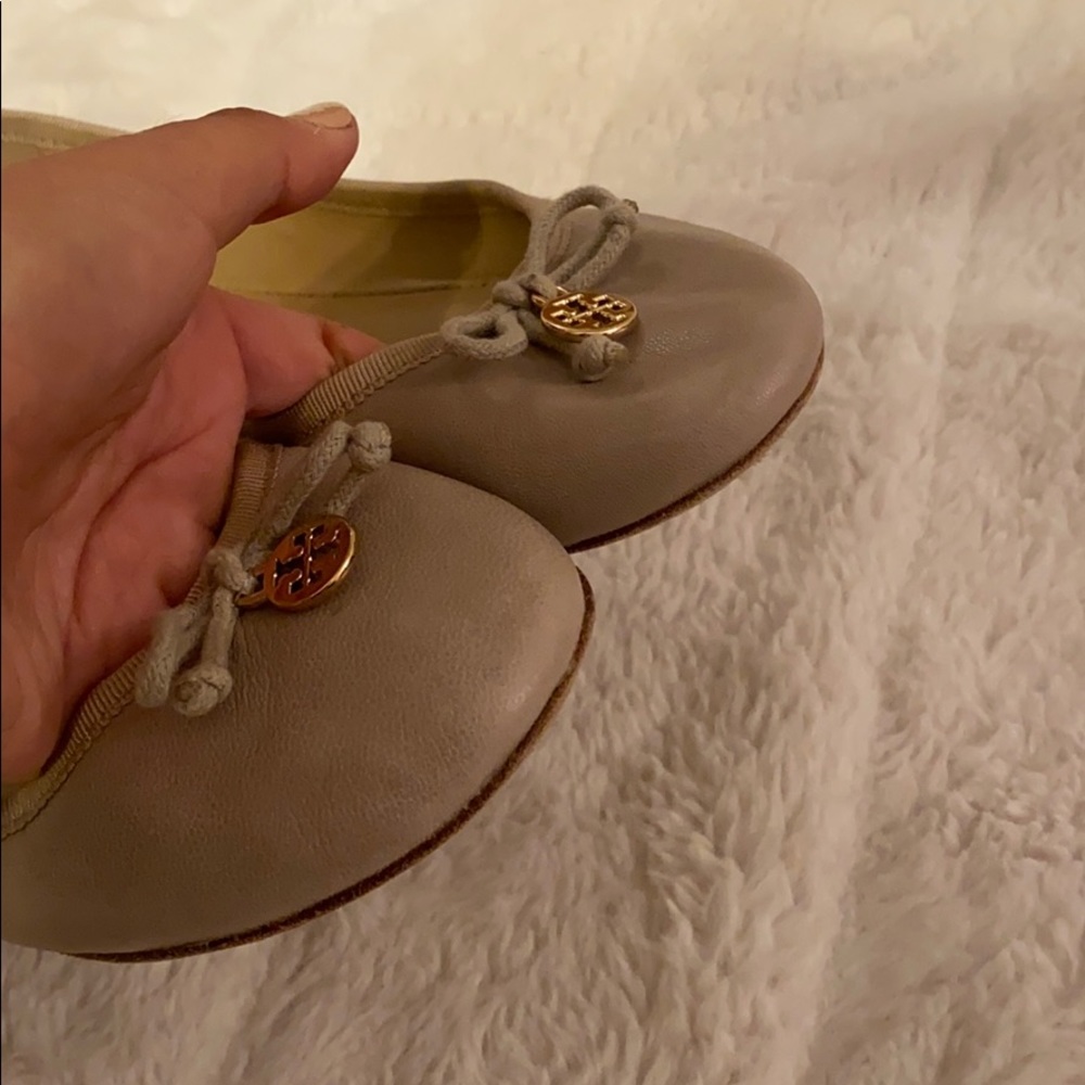 Tory Burch nude flats 🌼 - Picture 7 of 7